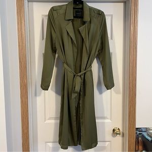 DYNAMITE - Olive Green Satin Trench Coat